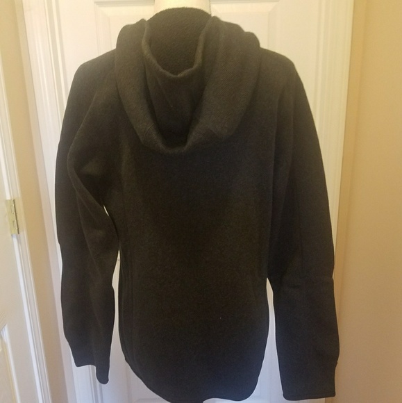NEW WOMENS PATAGONIA Better Sweater with hood - Picture 3 of 5